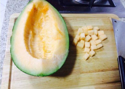 大毛吃哈密瓜,一场味蕾的旅行