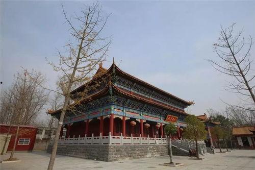 项城高寺吃瓜,夏日吃瓜,清凉一夏的休闲胜地